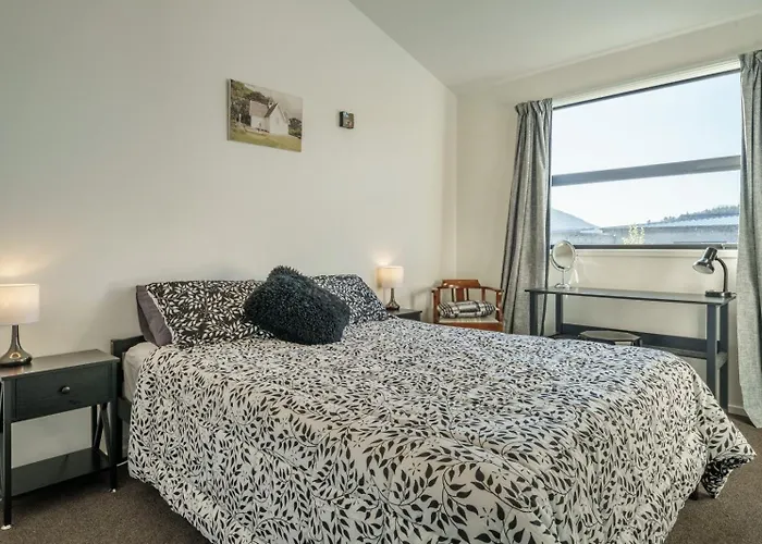 Easy-living With Incredible Views 瓦纳卡