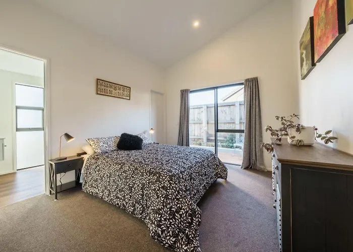 Easy-living With Incredible Views 瓦纳卡